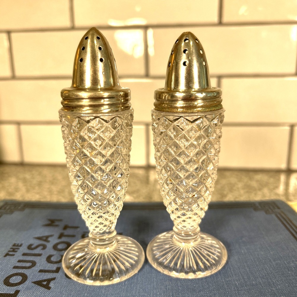 Westmoreland ENGLISH HOBNAIL CRYSTAL *SALT & PEPPER SHAKERS *w/ROUND BASE*#2*